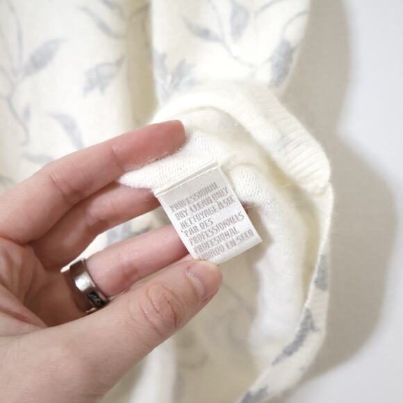 Vintage Jones New York Angora Wool Soft Floral Beaded Sleeveless Sweater M 80s - Picture 4 of 6